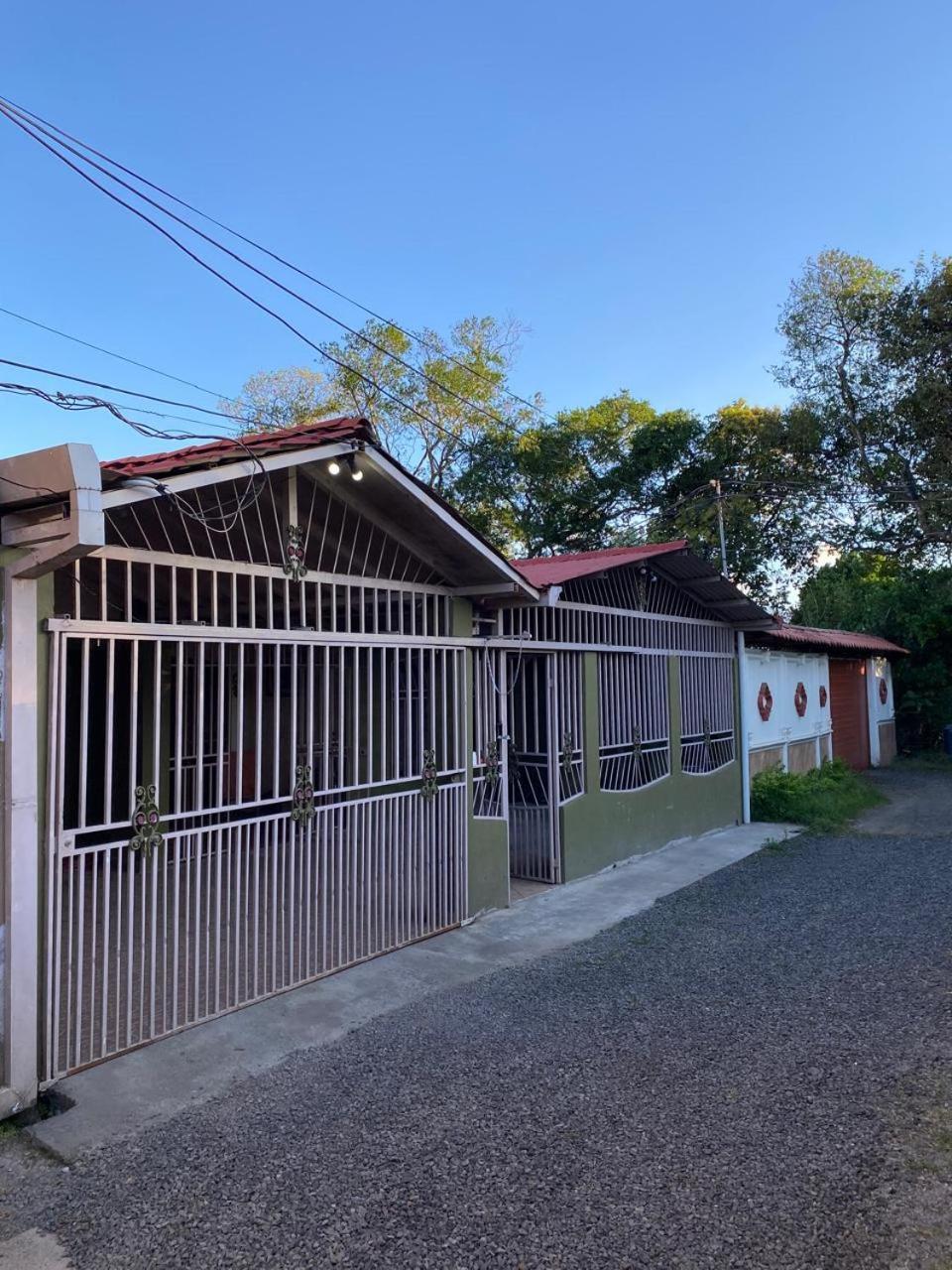 Alexander B&B Alajuela Exterior photo